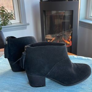 TOMS ankle bootie, black suede